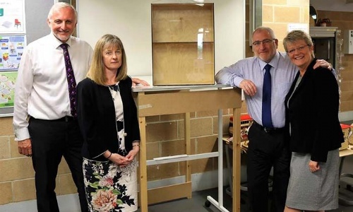 Latest News » Brooke Weston presents Beanfield Primary with handmade display cabinet